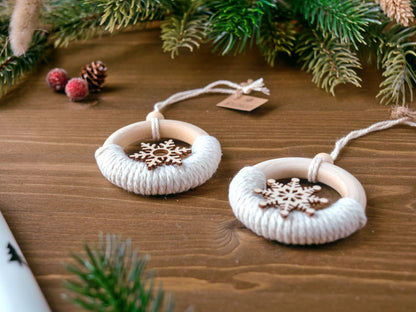 Makramee Baumschmuck-Anhänger Set mit Holz-Schneeflocke 2tlg.