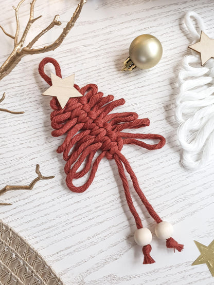 Makramee Tannenbaum Anhänger mit Holz