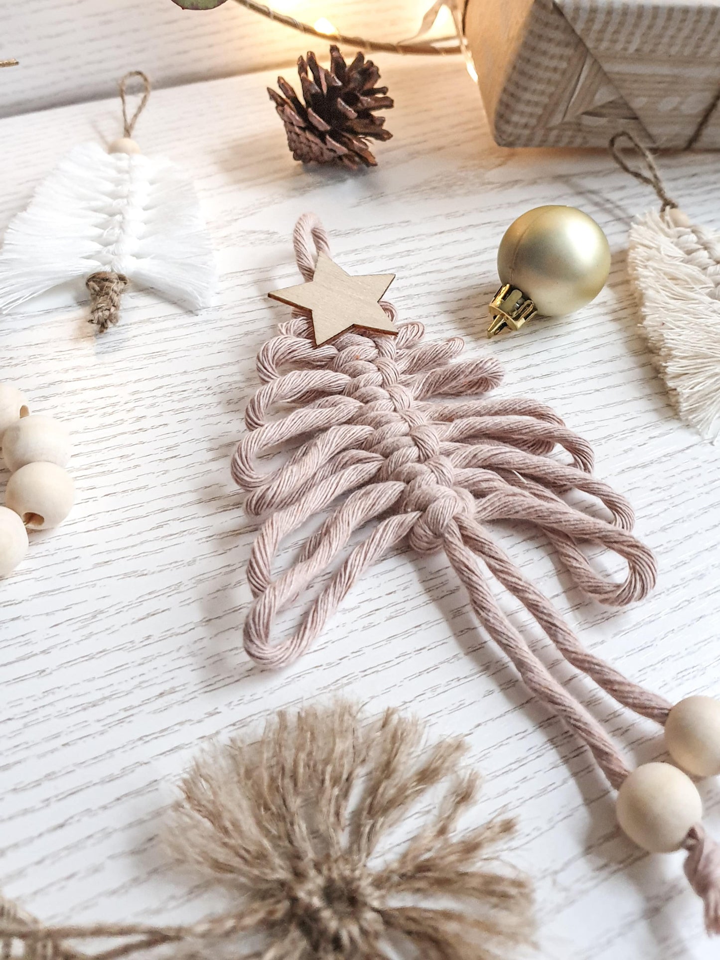 Makramee Tannenbaum Anhänger mit Holz
