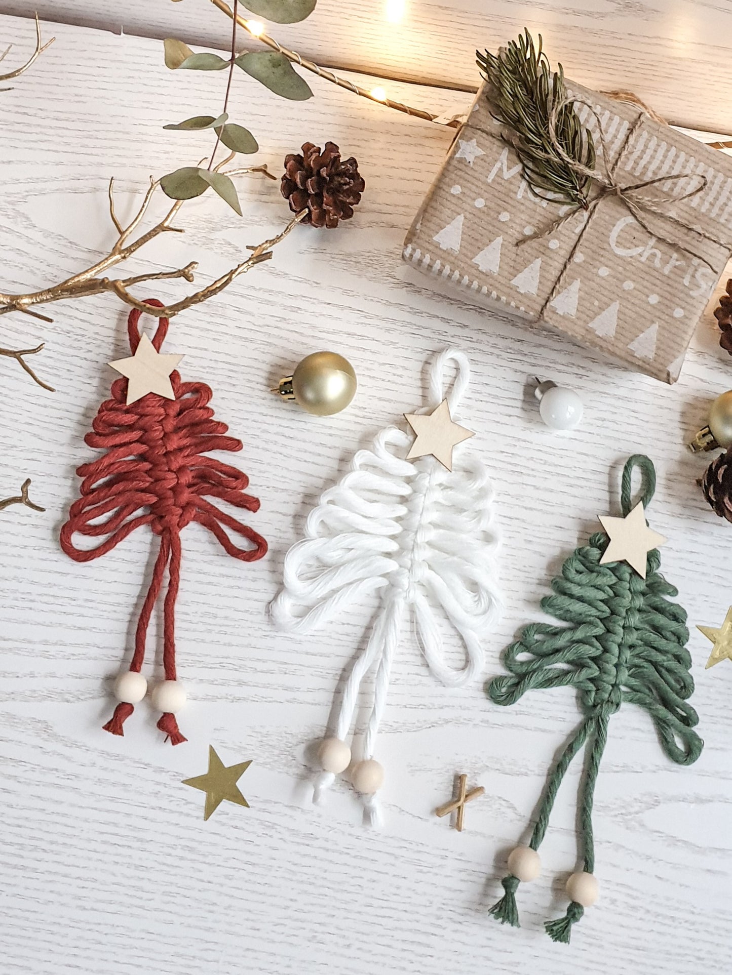 Makramee Tannenbaum Anhänger mit Holz