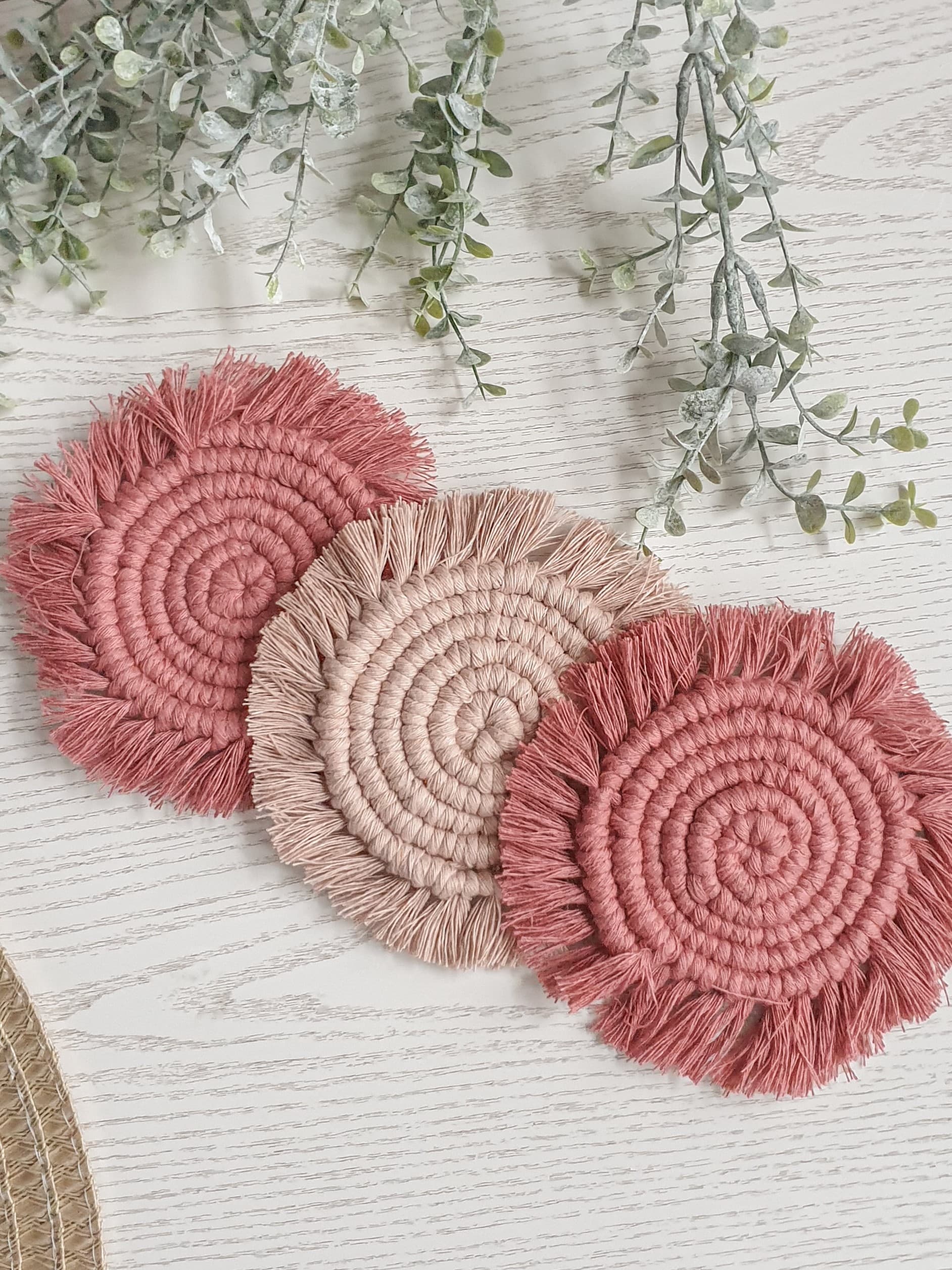 Makramee Untersetzer rund – wollengold - Main Image